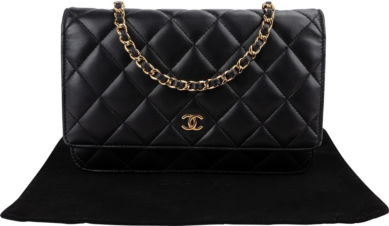 Chanel Quilted Lambskin Wallet On Chain Crossbody Bag Zwart