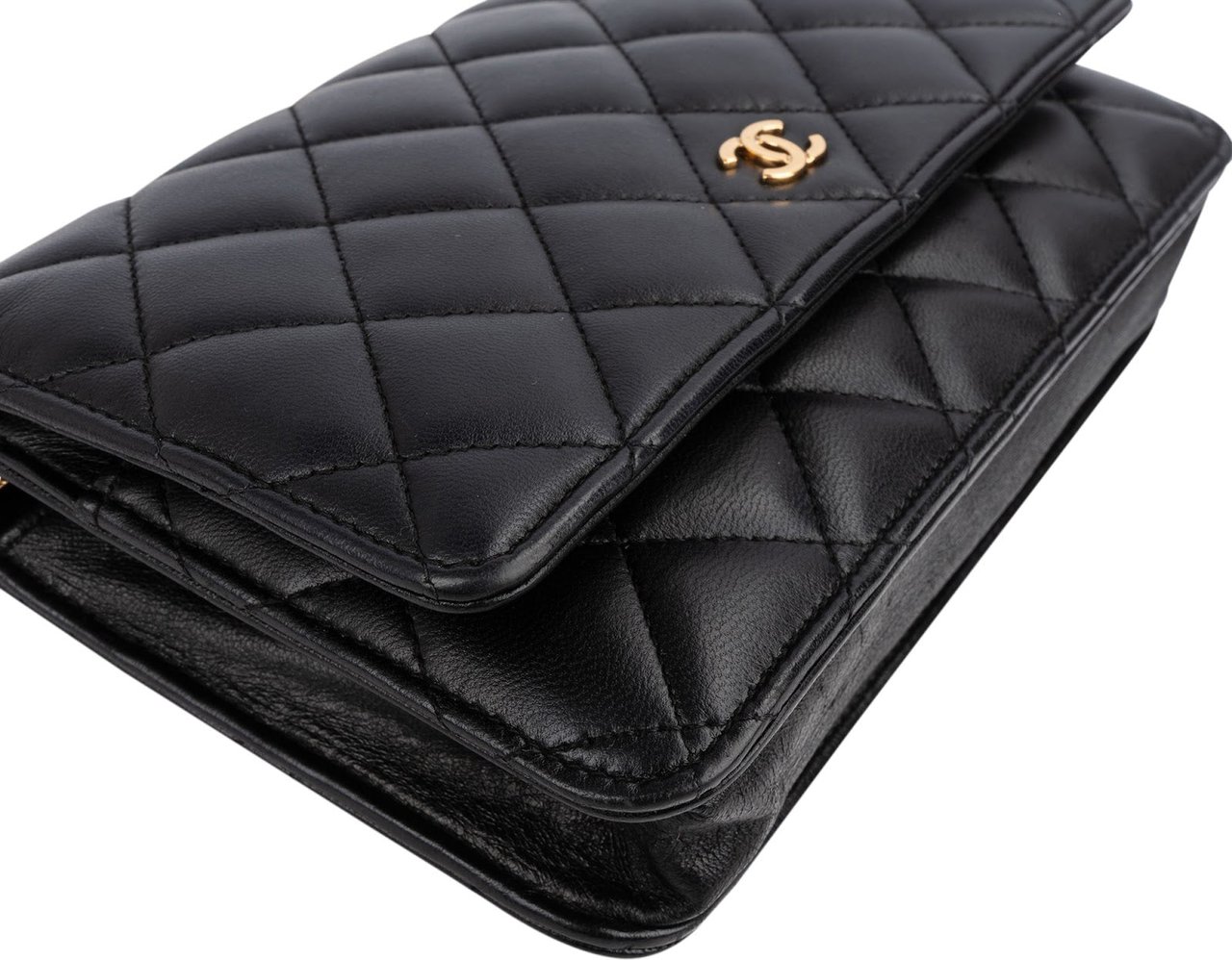 Chanel Quilted Lambskin Wallet On Chain Crossbody Bag Zwart