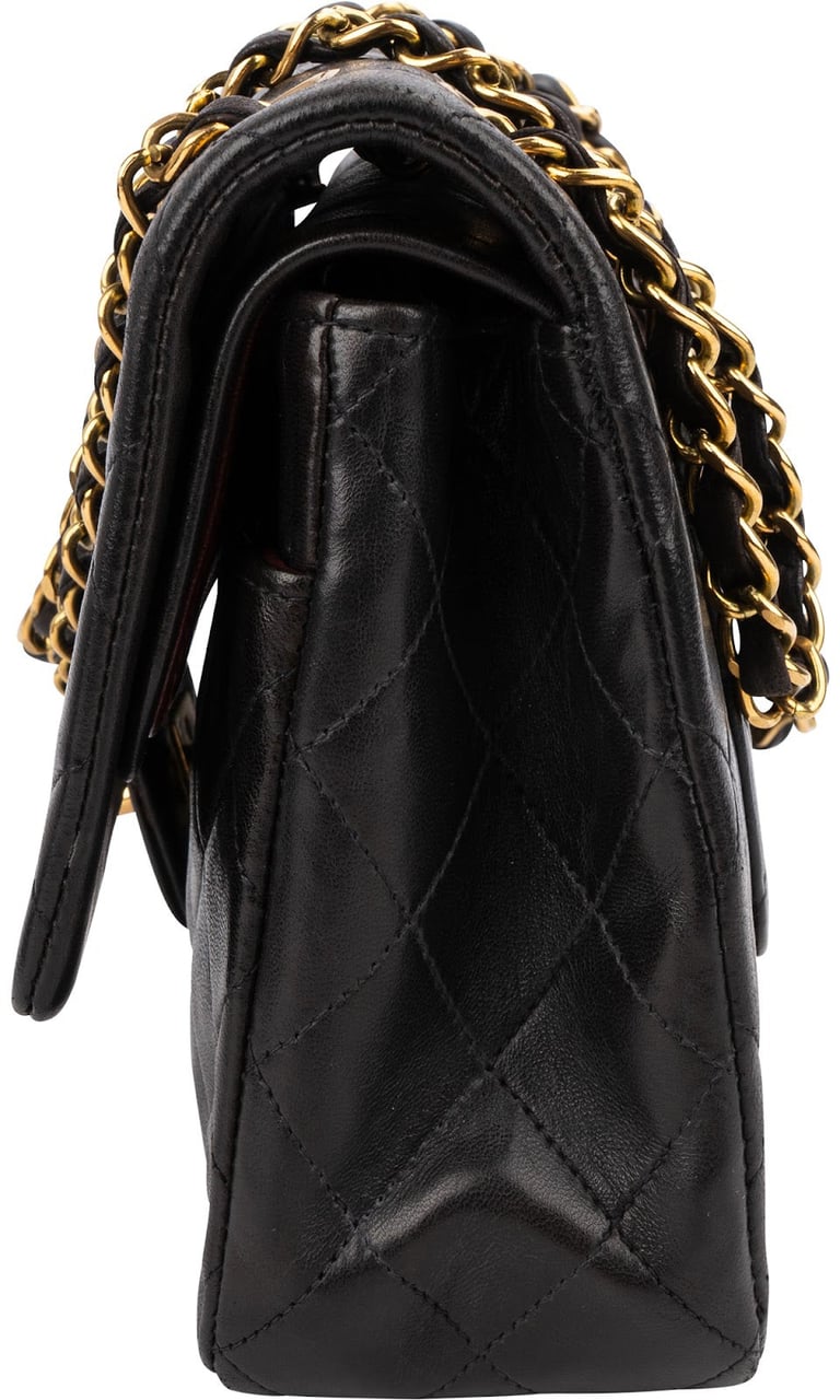 Chanel Quilted Lambskin Medium 24K Gold Double Flap Shoulder Bag Zwart