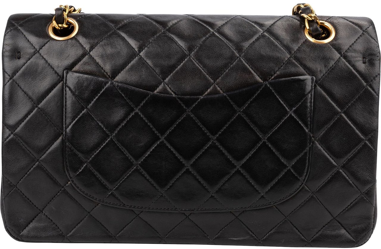 Chanel Quilted Lambskin Medium 24K Gold Double Flap Shoulder Bag Zwart