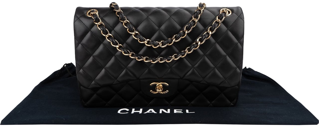Chanel Quilted Lambskin Jumbo Double Flap Crossbody Bag Zwart