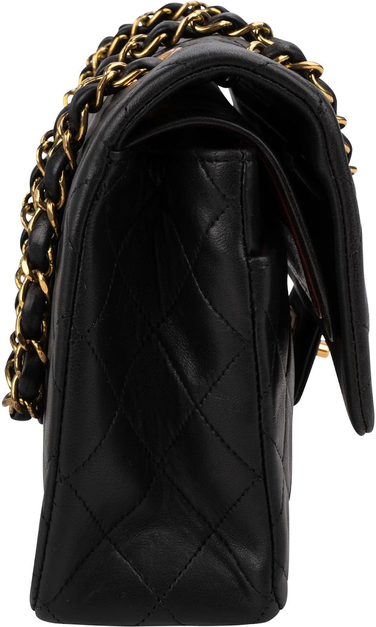 Chanel Quilted Lambskin Medium 24K Gold Double Flap Shoulder Bag Zwart