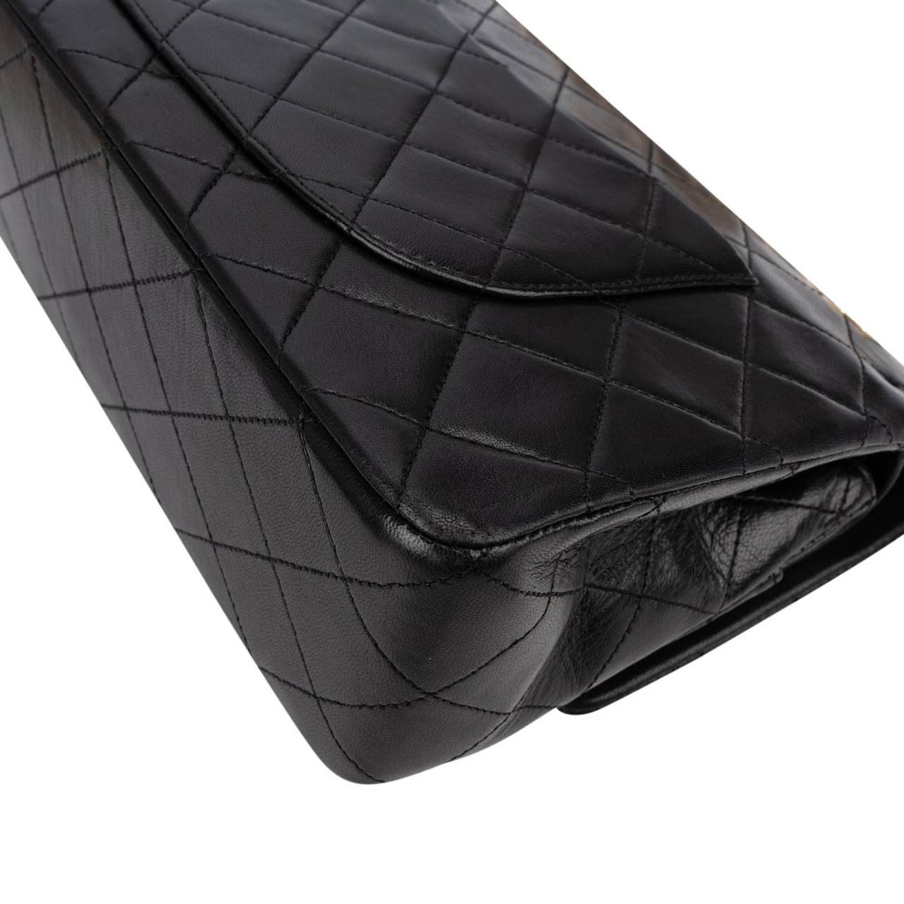 Chanel Quilted Lambskin Medium 24K Gold Double Flap Shoulder Bag Zwart
