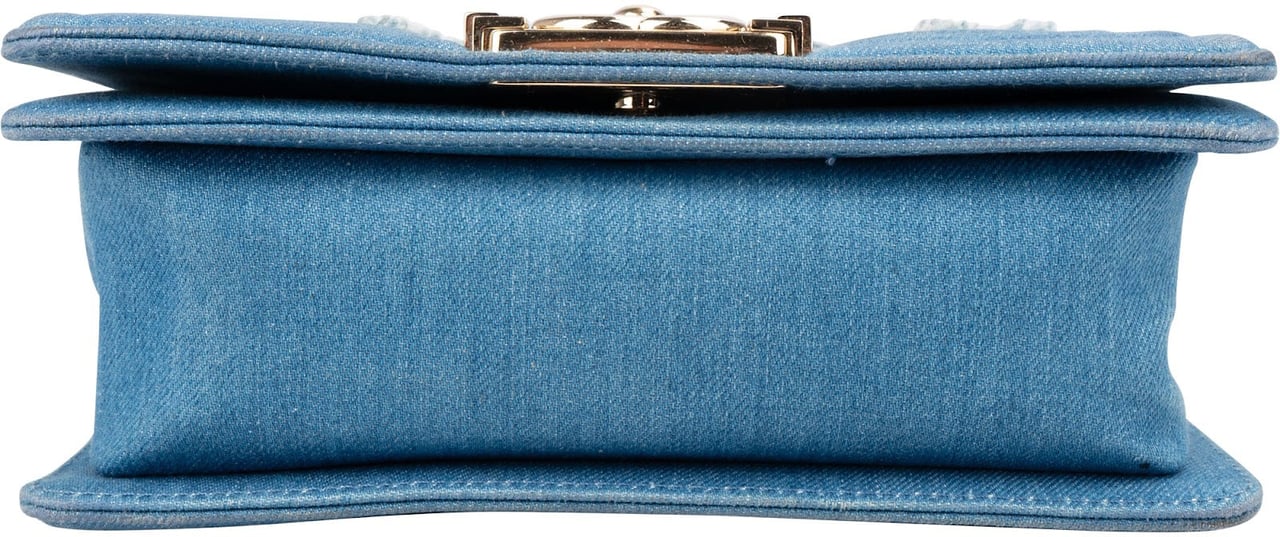 Chanel Denim Frayed Chevron Pleated Small Boy Crossbody Bag Blauw