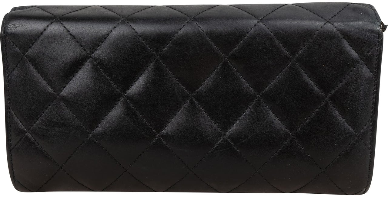 Chanel Quilted Lambskin CC Cambon Ligne Wallet Zwart