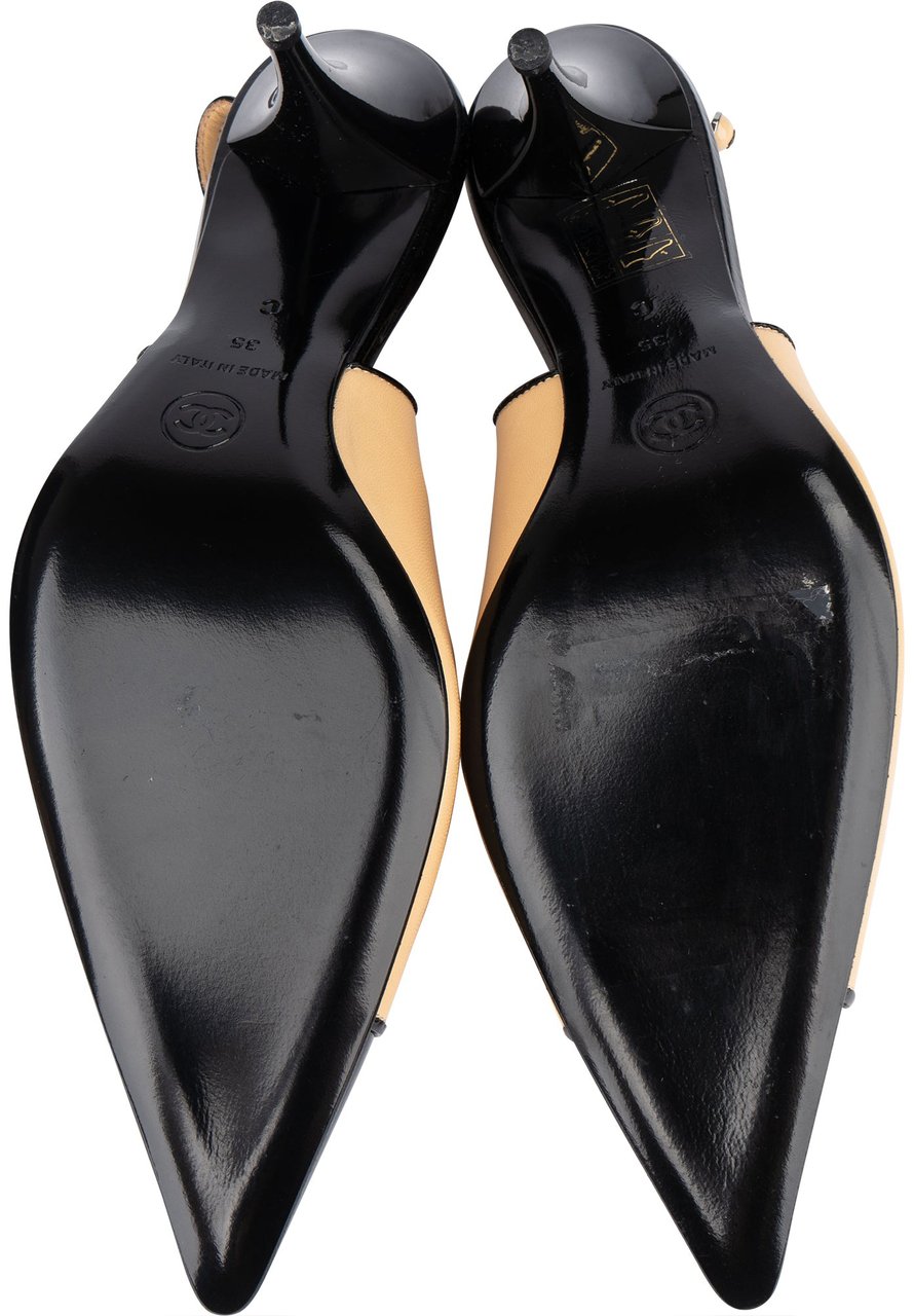 Chanel Chanel Bicolor CC Leather Pumps (35) Divers