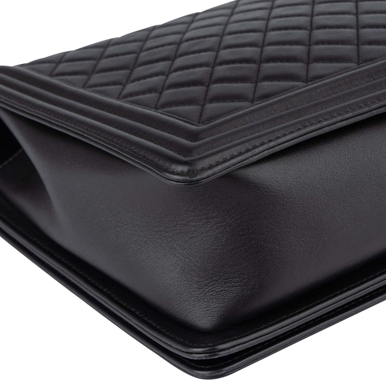 Chanel Chanel Quilted Lambskin Large Boy Single Flap Crossbody Bag Divers