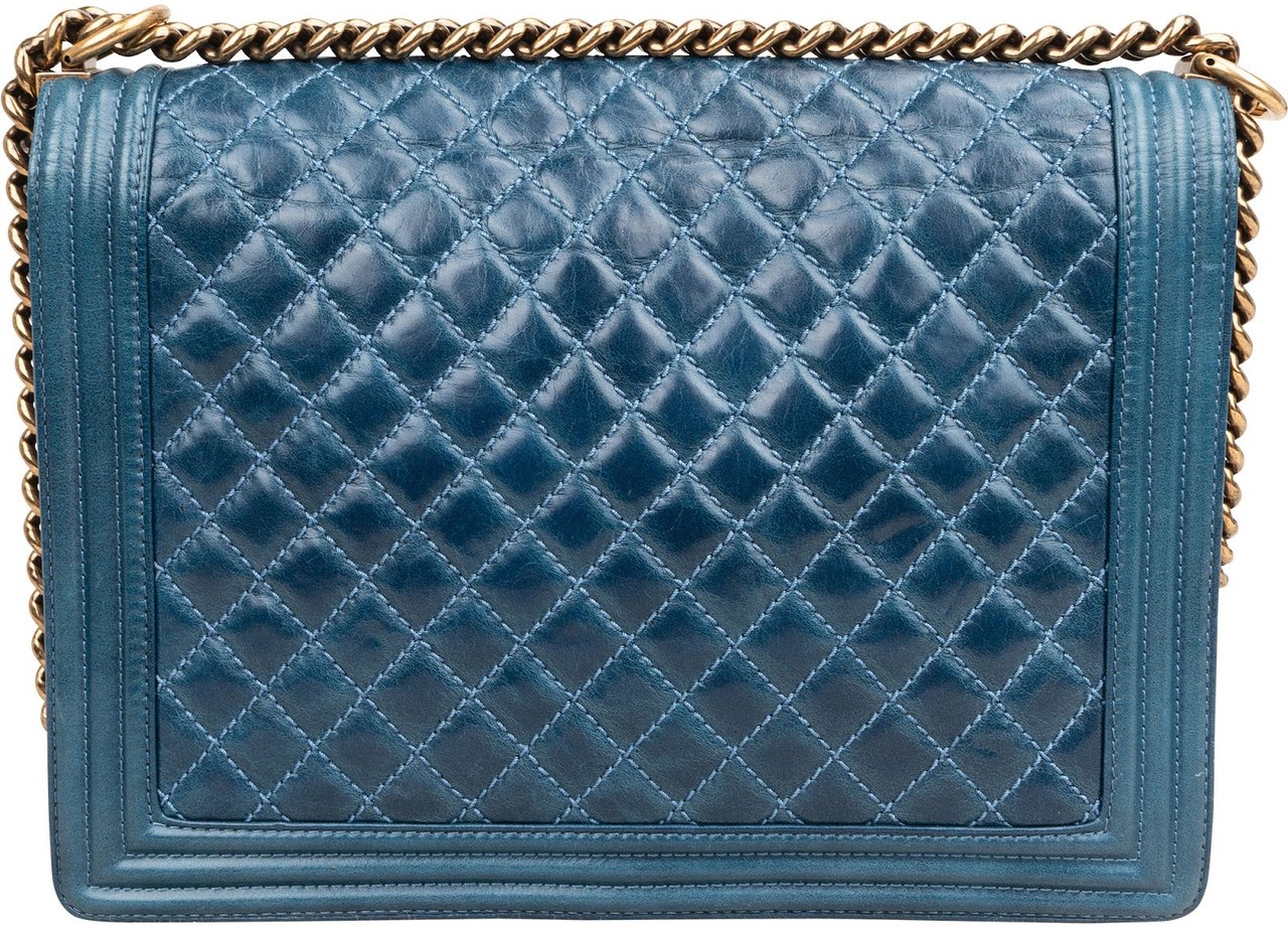 Chanel Quilted Calfskin Jumbo Boy Crossbody Bag Blauw