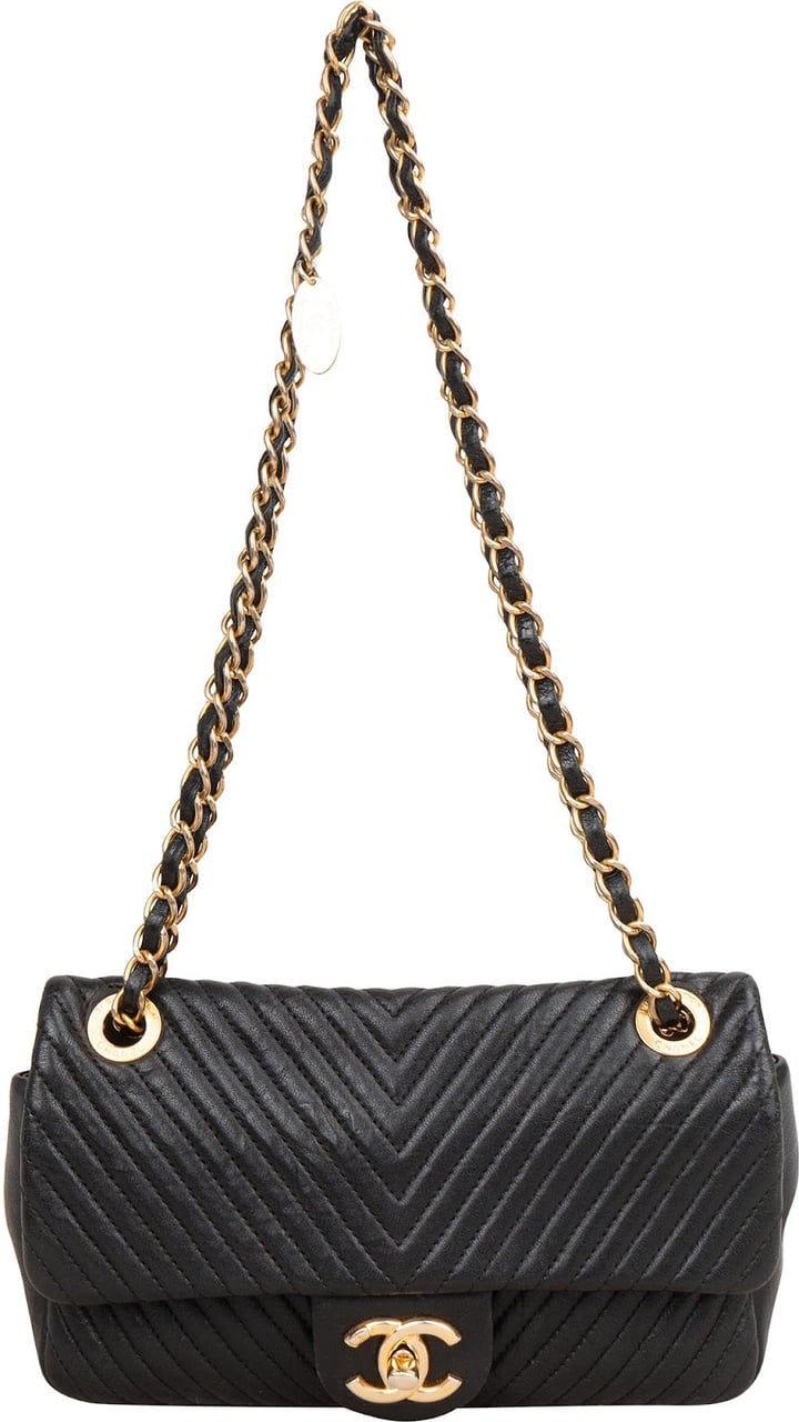 Chanel Quilted Lambskin Chevron Single Flap Crossbody Bag Zwart