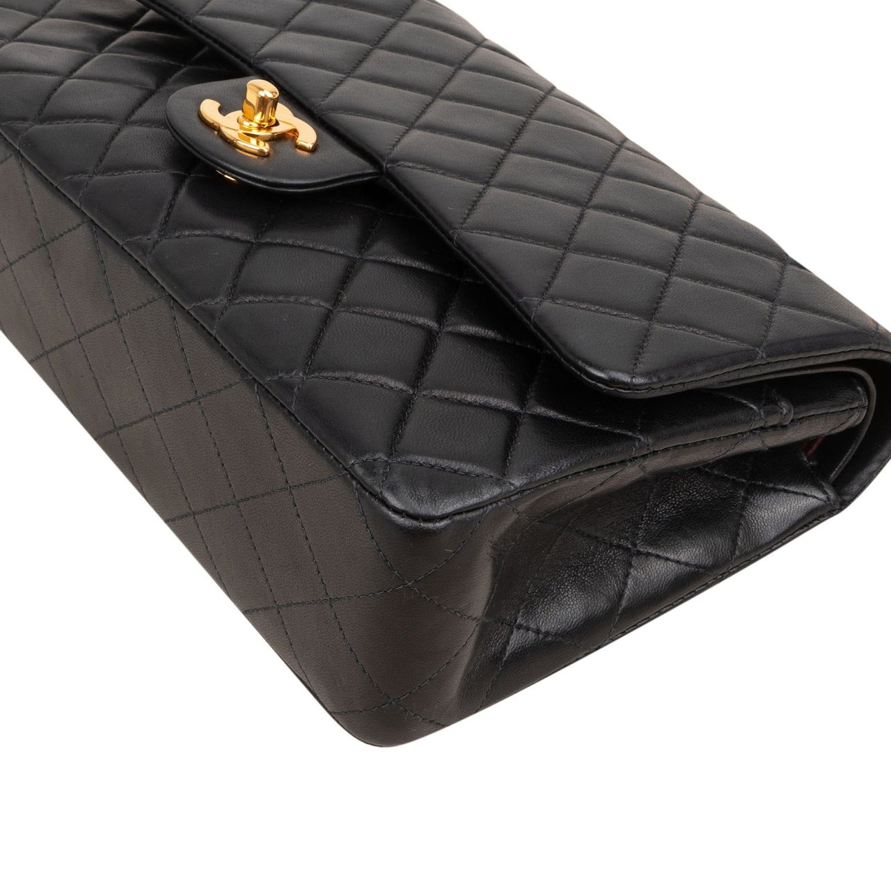 Chanel Quilted Lambskin Medium 24K Gold Double Flap Shoulder Bag Zwart
