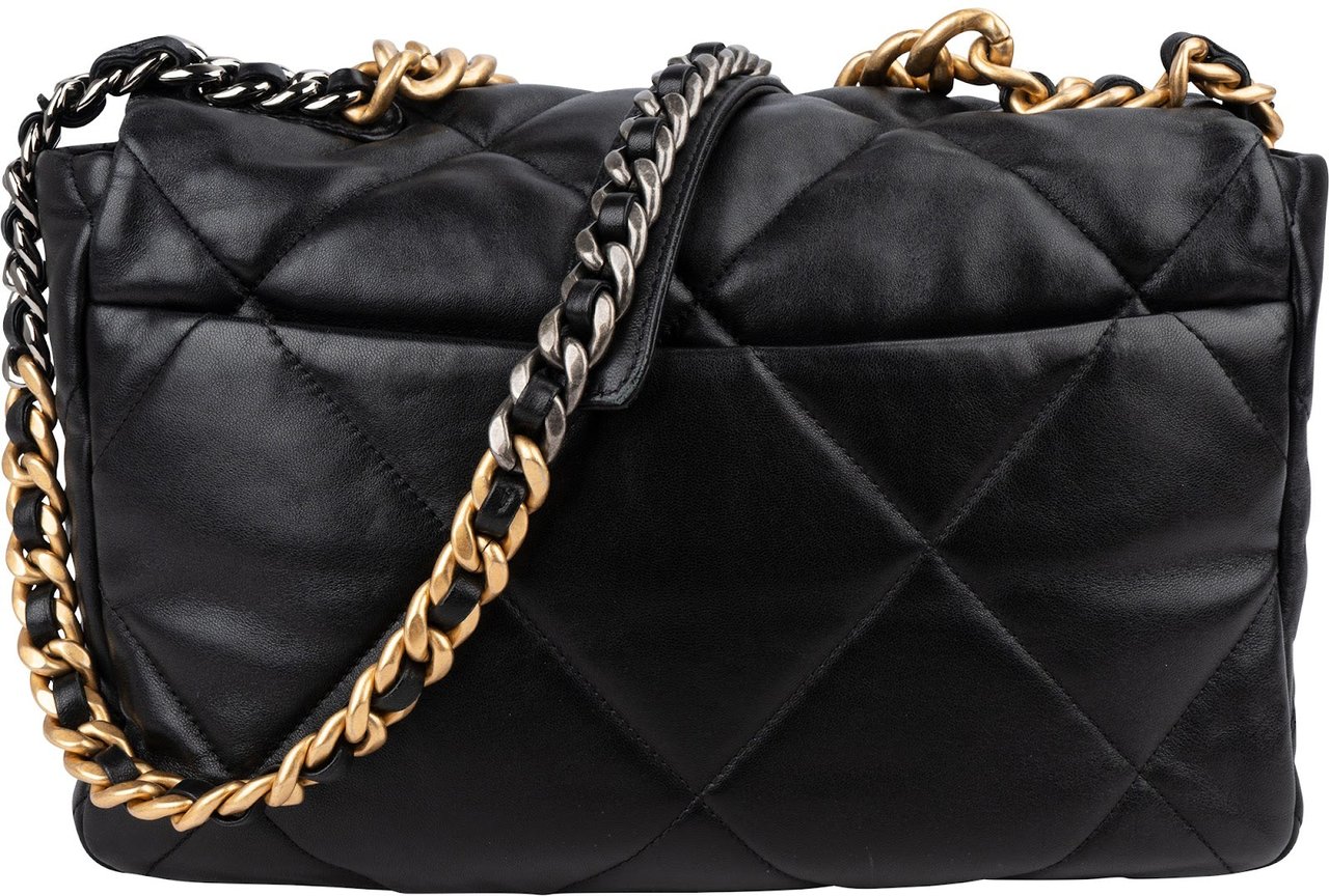 Chanel 19 Quilted Lambskin Leather Jumbo Single Flap Crossbody Bag Zwart