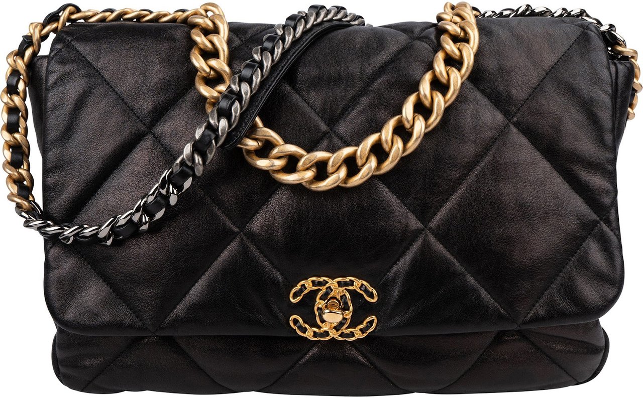 Chanel 19 Quilted Lambskin Leather Maxi Single Flap Shoulder Bag Zwart