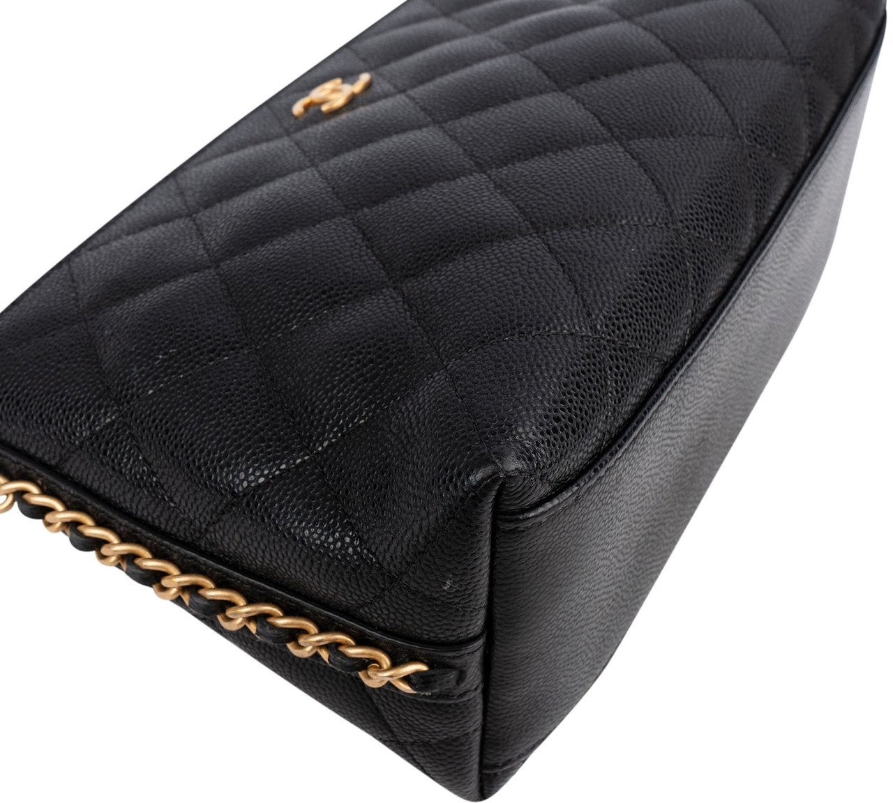 Chanel Quilted Caviar Leather Side Chain Clutch Bag Zwart