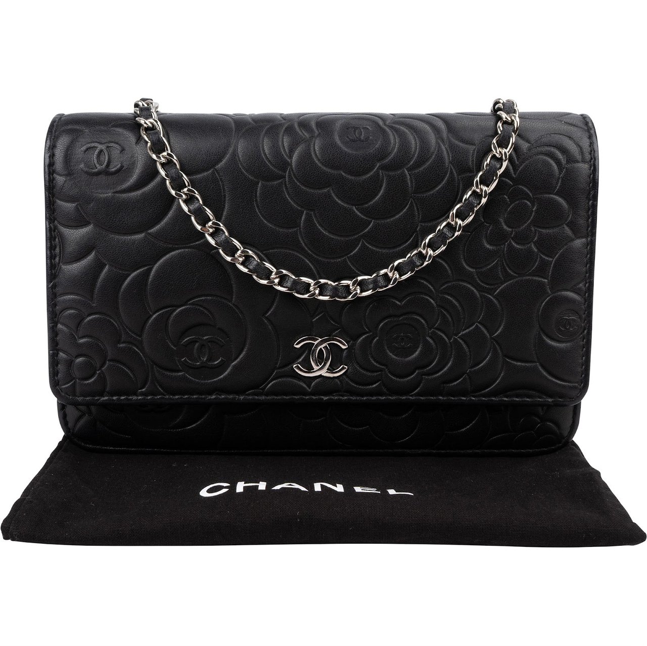 Chanel Camellia Embossed Lambskin Wallet on Chain Crossbody Bag Zwart