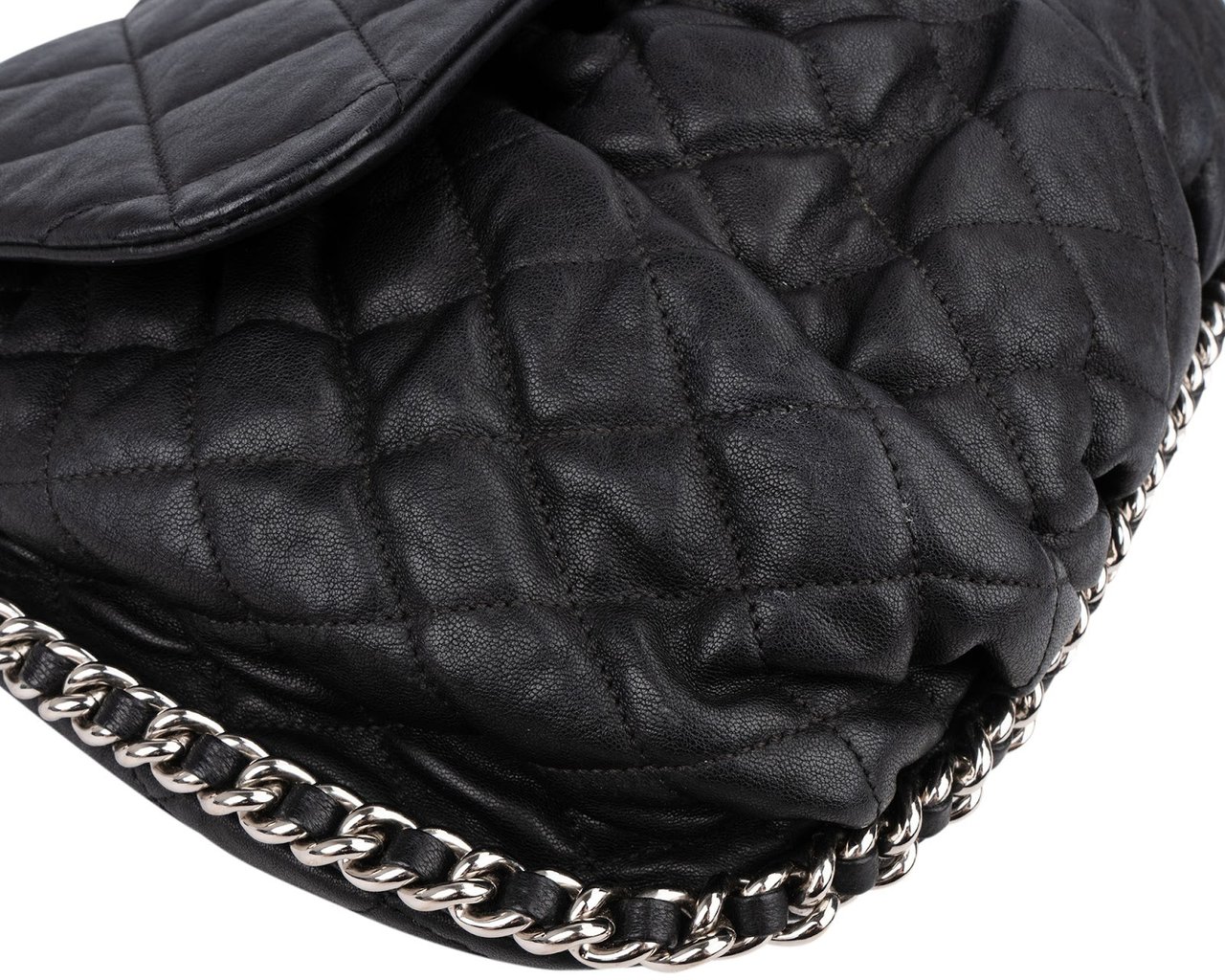 Chanel Quilted Lambskin Bubble Quilt Jumbo Single Flap Crossbody Bag Zwart