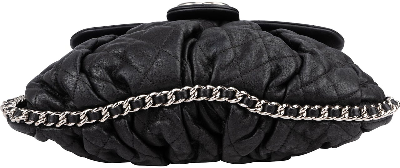 Chanel Quilted Lambskin Bubble Quilt Jumbo Single Flap Crossbody Bag Zwart