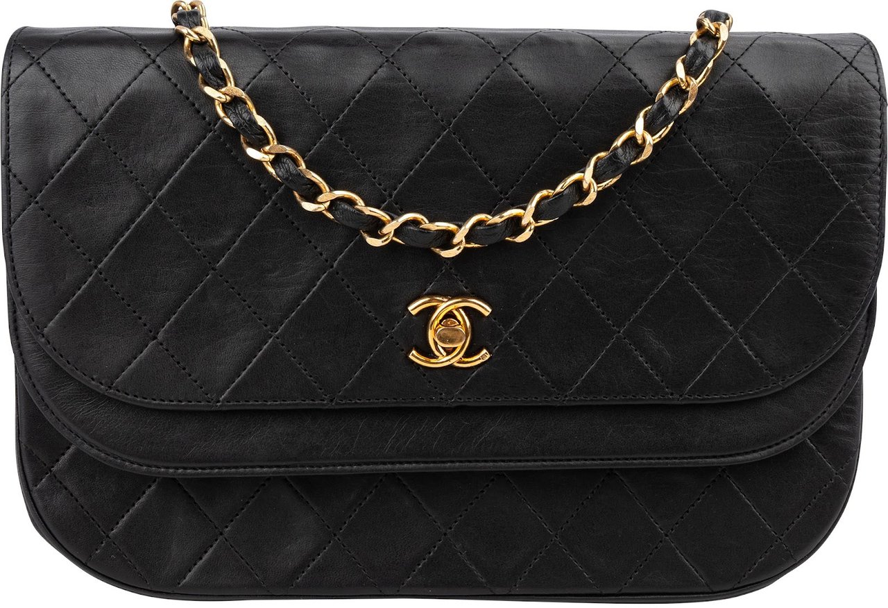 Chanel Quilted Lambskin 24K Gold Double Flap Shoulder Bag Zwart