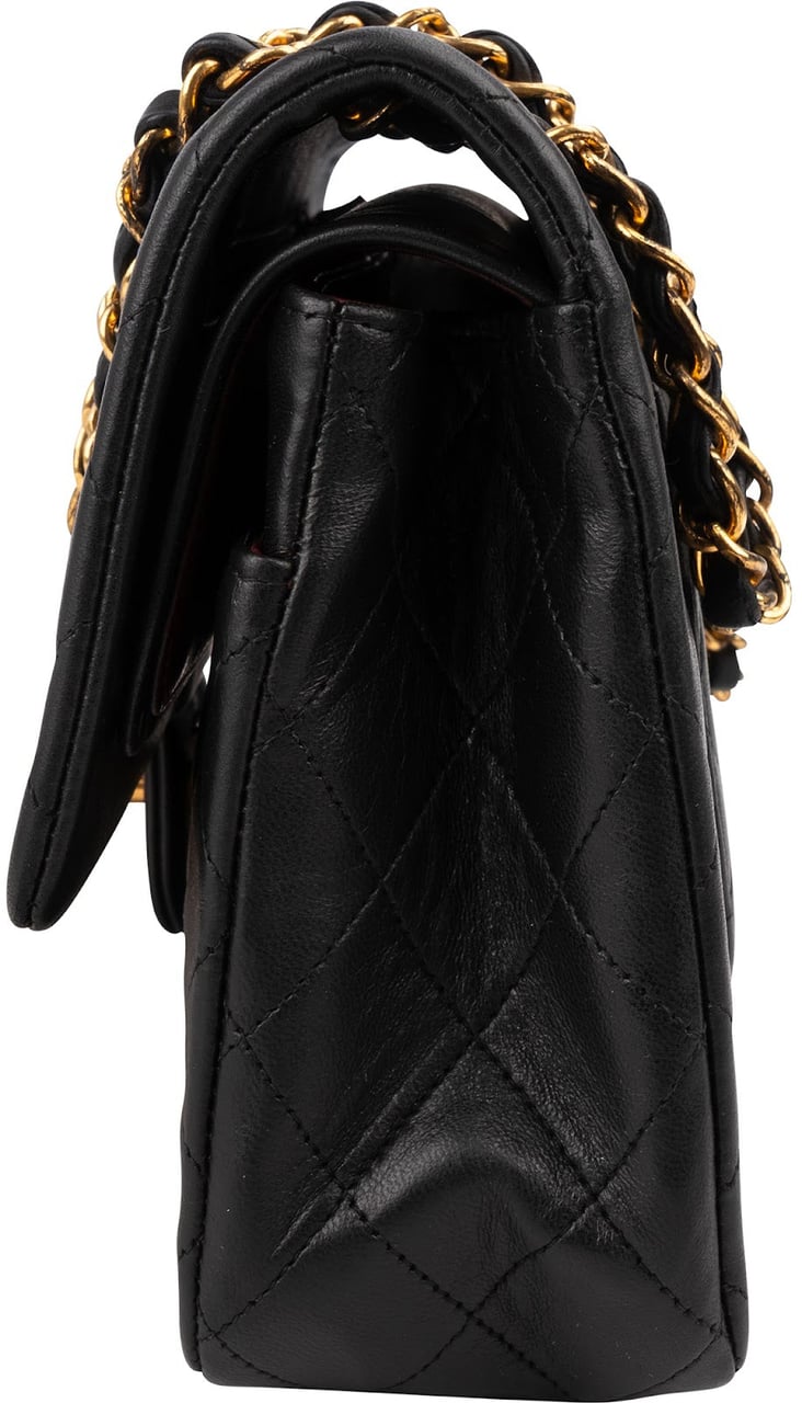 Chanel Quilted Lambskin 24K Gold Medium Double Flap Shoulder Bag Zwart