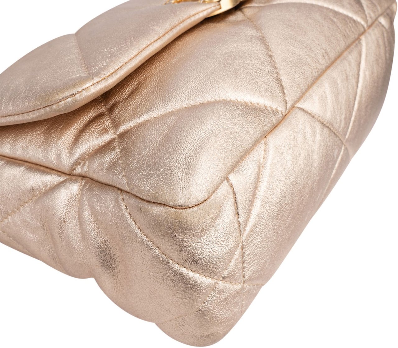 Chanel 19 Quilted Metallic Lambskin Chanel Single Flap Crossbody Bag Divers