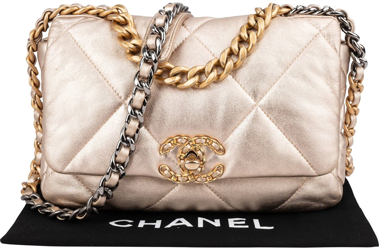 Chanel 19 Quilted Metallic Lambskin Chanel Single Flap Crossbody Bag Divers