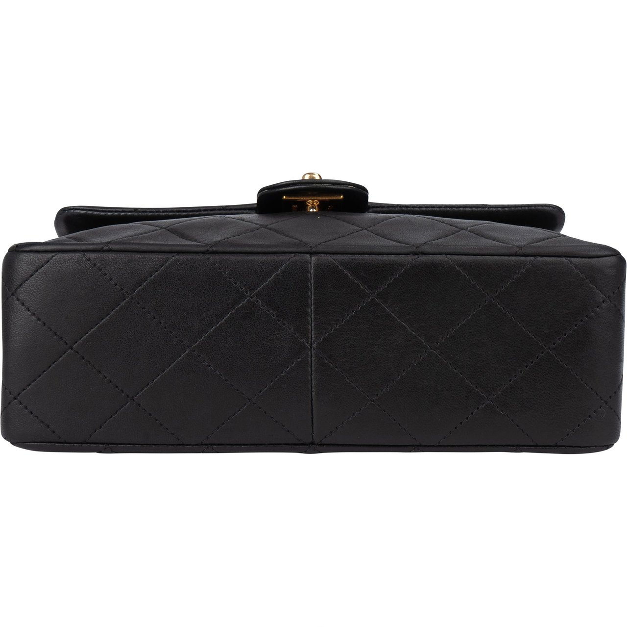 Chanel Chanel Quilted Lambskin 24K Gold Single Flap Crossbody Bag Zwart