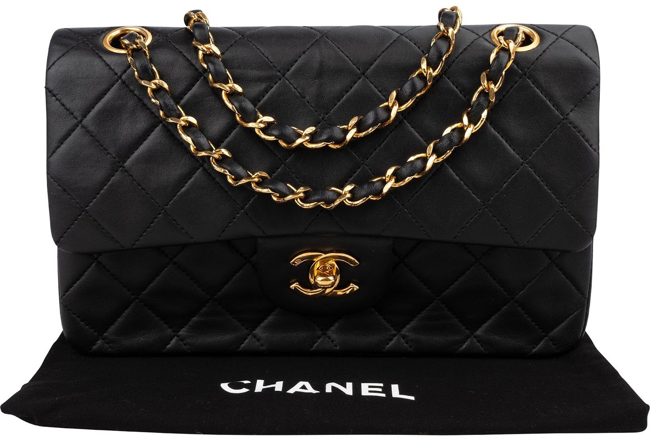 Chanel Quilted Lambskin Small 24K Gold Double Flap Shoulder Bag Zwart