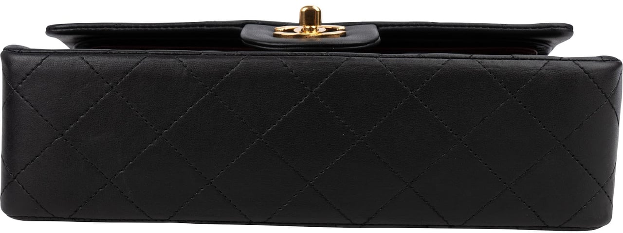 Chanel Quilted Lambskin Small 24K Gold Double Flap Shoulder Bag Zwart