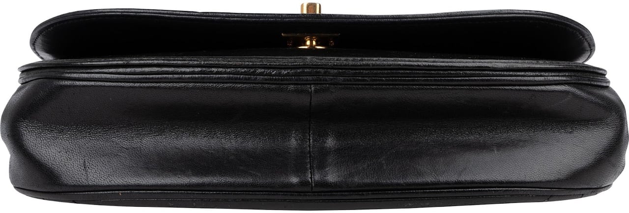 Chanel Quilted Lambskin Half Moon 24K Gold Single Flap Shoulder Bag Zwart