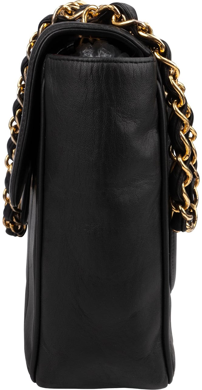 Chanel Vertical Quilted Lambskin 24K Gold Jumbo Single Flap Crossbody Bag Zwart