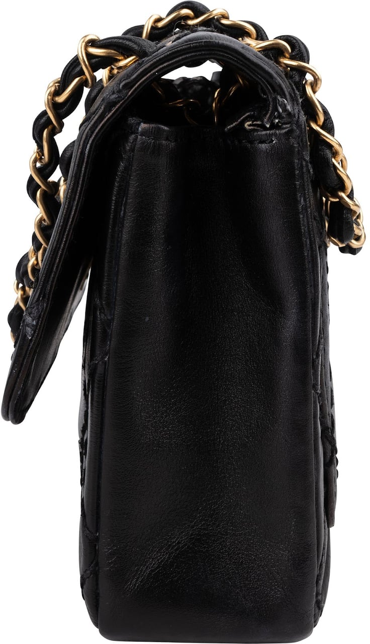 Chanel Quilted Stitched Lambskin Single Flap Shoulder Bag Zwart