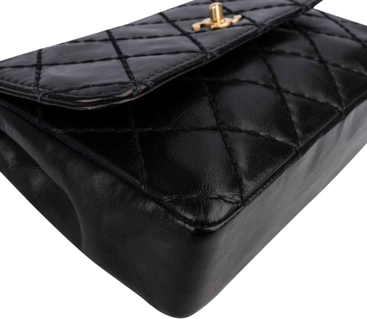 Chanel Quilted Stitched Lambskin Single Flap Shoulder Bag Zwart