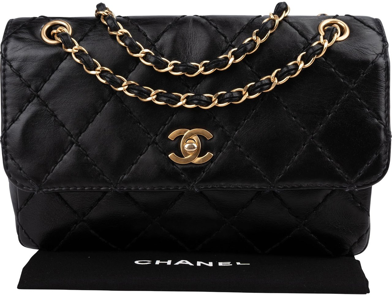 Chanel Quilted Stitched Lambskin Single Flap Shoulder Bag Zwart