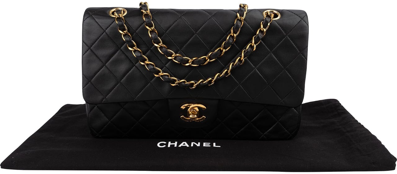 Chanel Quilted Lambskin 24K Gold Medium Double Flap Shoulder Bag Zwart