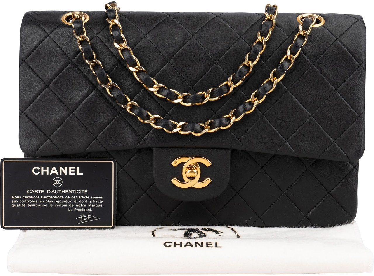 Chanel Quilted Lambskin 24K Gold Medium Double Flap Shoulder Bag Zwart