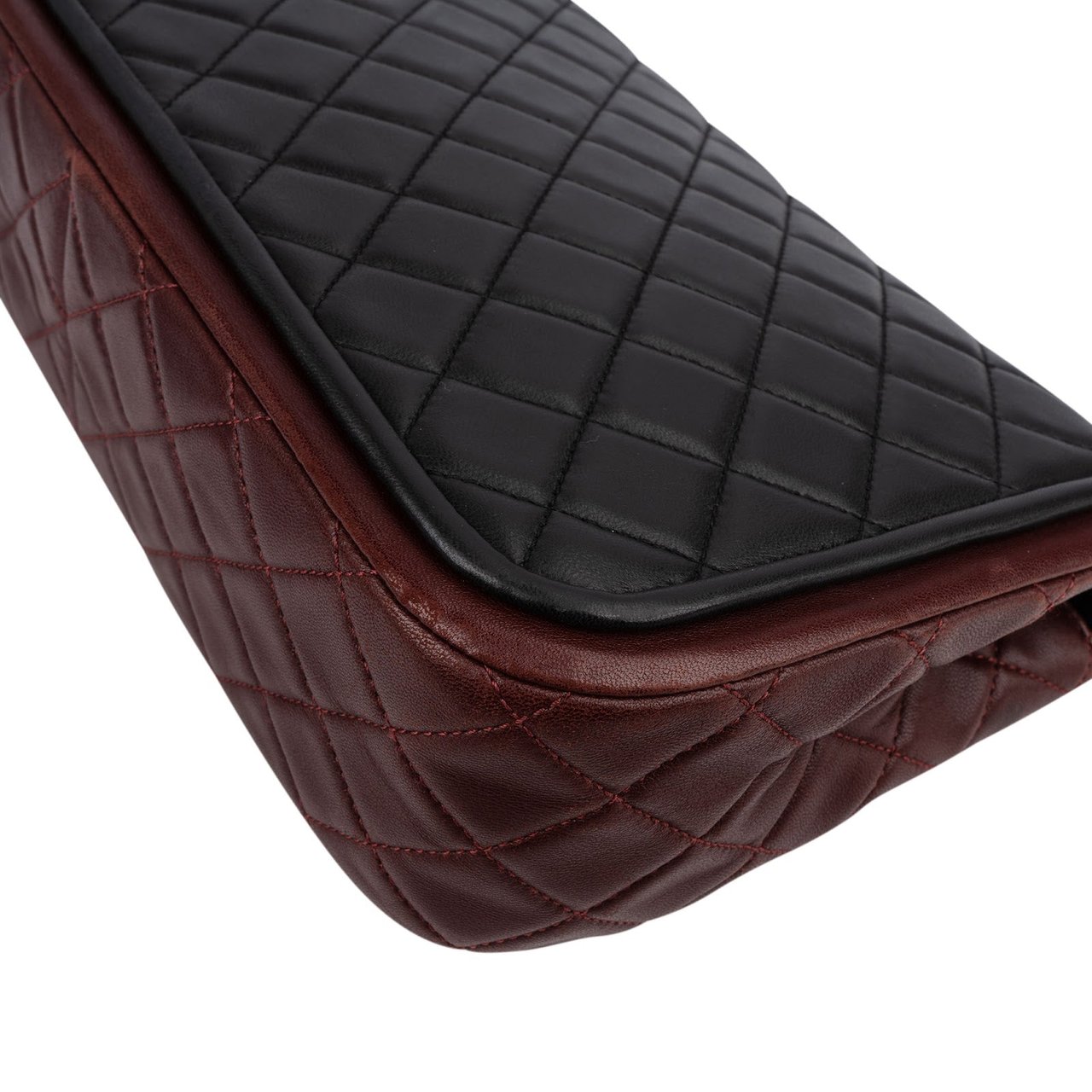 Chanel Quilted Lambskin Bicolor Jumbo Single Flap Shoulder Bag Zwart