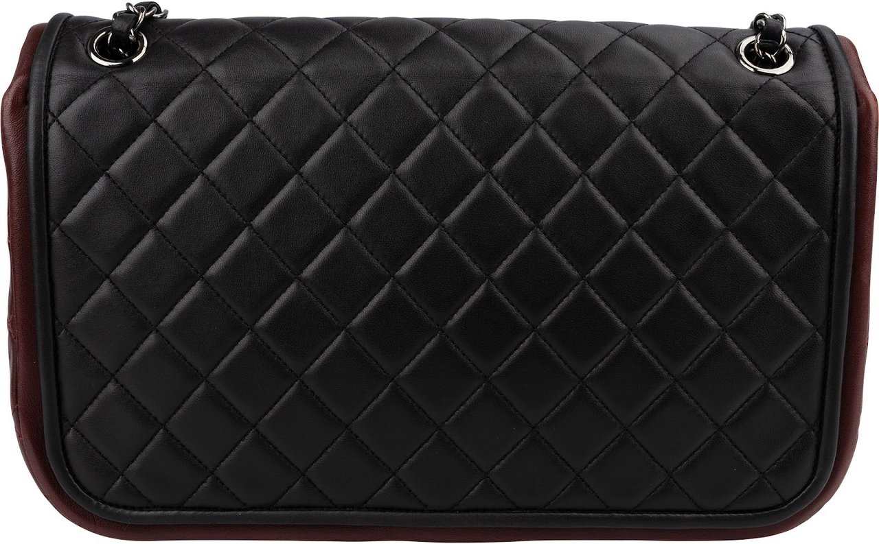 Chanel Quilted Lambskin Bicolor Jumbo Single Flap Shoulder Bag Zwart