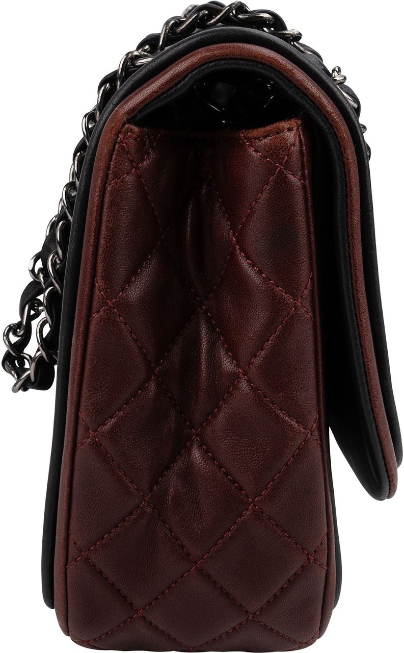Chanel Quilted Lambskin Bicolor Jumbo Single Flap Shoulder Bag Zwart