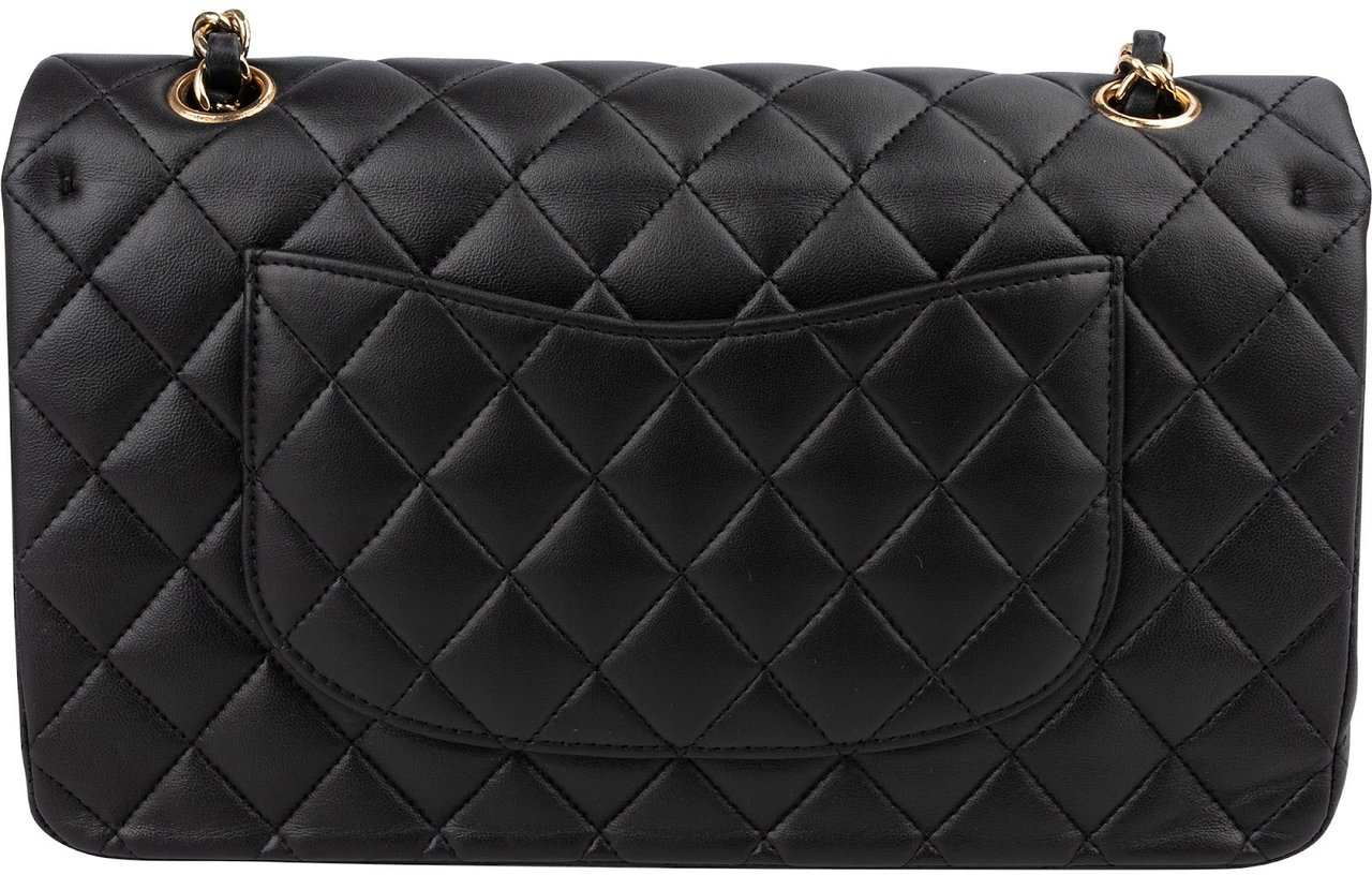 Chanel Quilted Lambskin Medium Double Flap Shoulder Bag Zwart