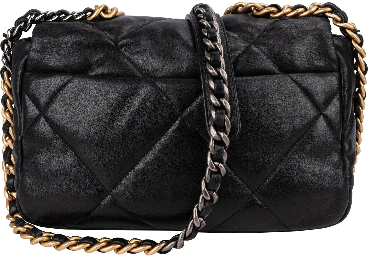 Chanel 19 Quilted Lambskin Single Flap Crossbody Bag Small Zwart