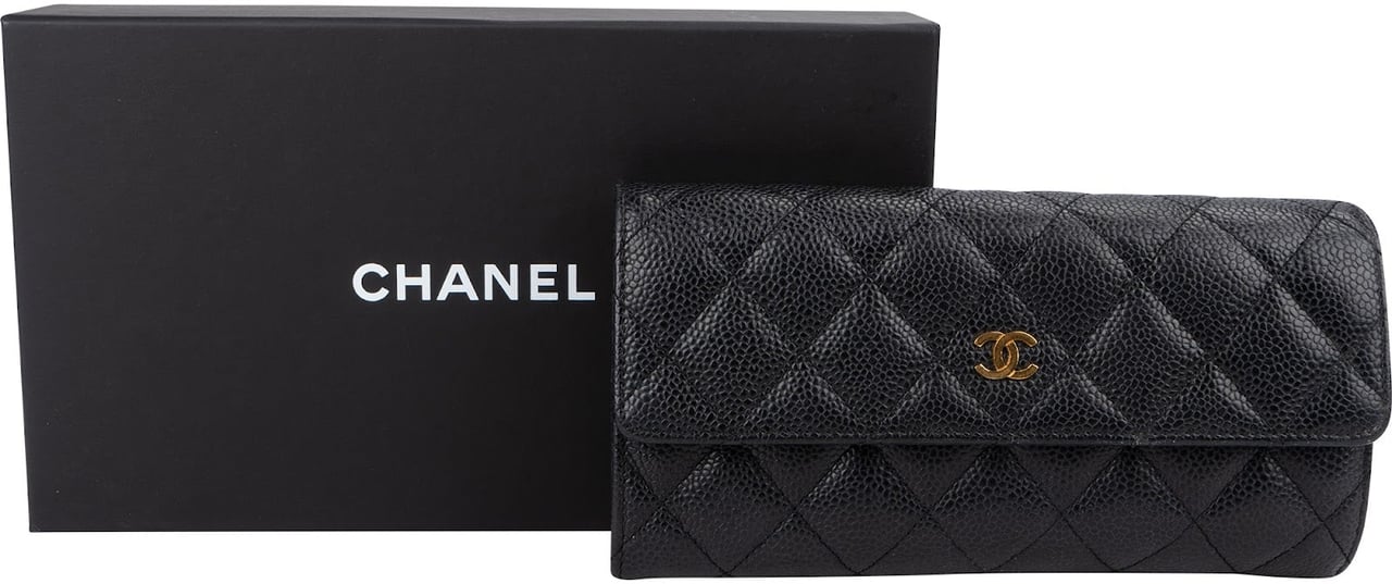Chanel Quilted Caviar Leather CC Classic Long Flap Wallet Zwart