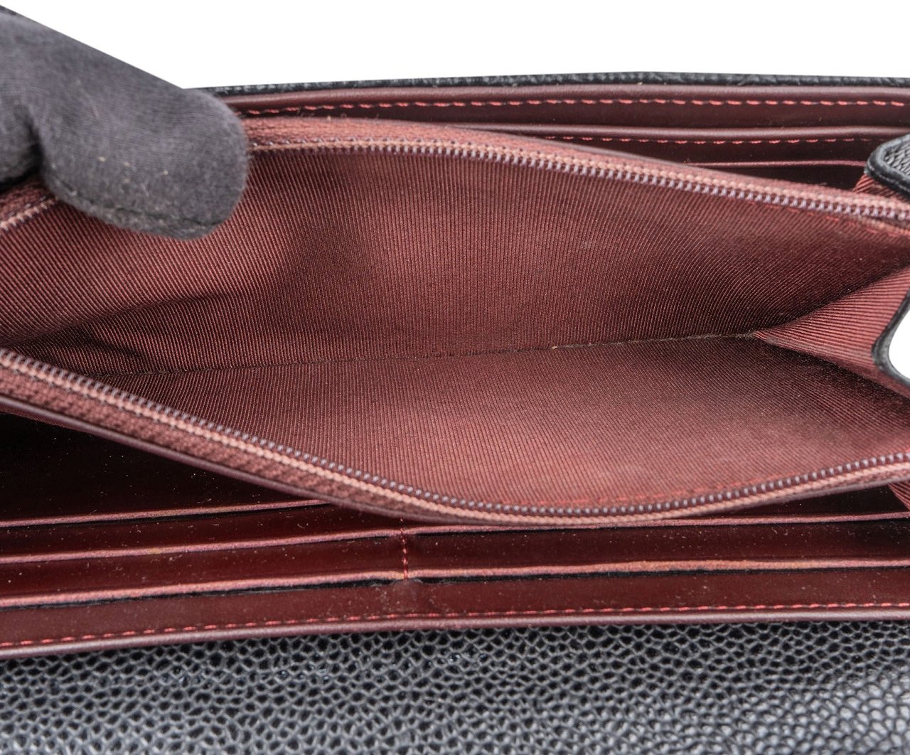 Chanel Quilted Caviar Leather CC Classic Long Flap Wallet Zwart