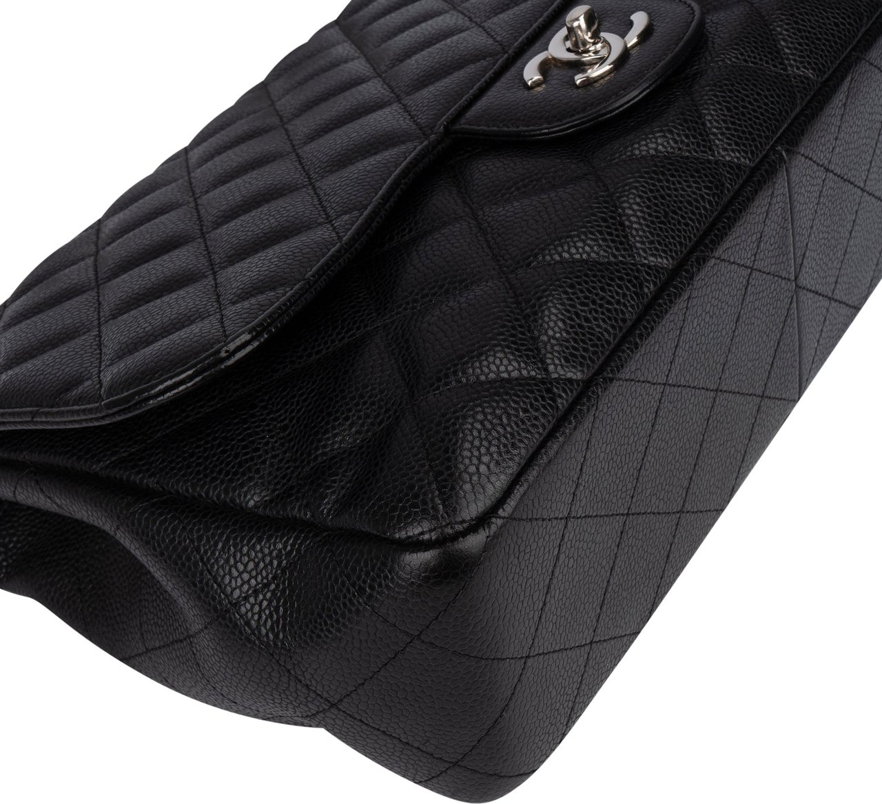 Chanel Chanel Quilted Caviar Leather Palladium Jumbo Single Flap Crossbody Bag Zwart