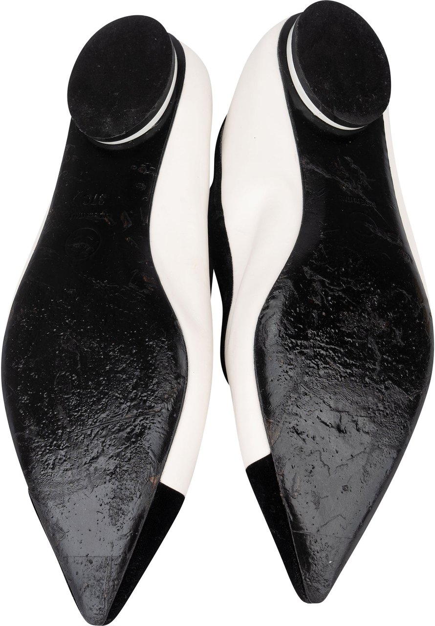 Chanel Chanel Bicolor Satin CC Mary Jane Ballerinas (37C) Wit