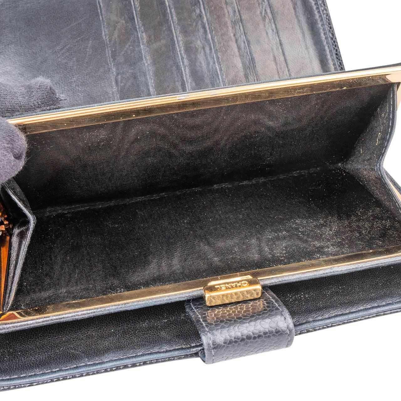 Chanel Chanel Caviar Leather CC Wallet Divers