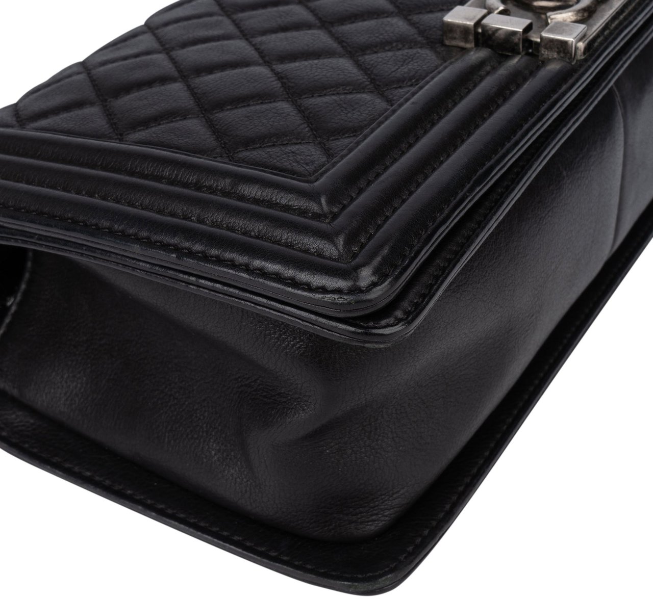 Chanel Chanel Quilted Calfskin Antique Boy Single Flap Crossbody Bag Zwart