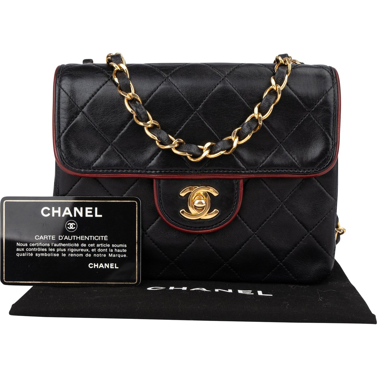 Chanel Chanel Quilted Lambskin 24K Gold Single Flap Crossbody Bag Zwart