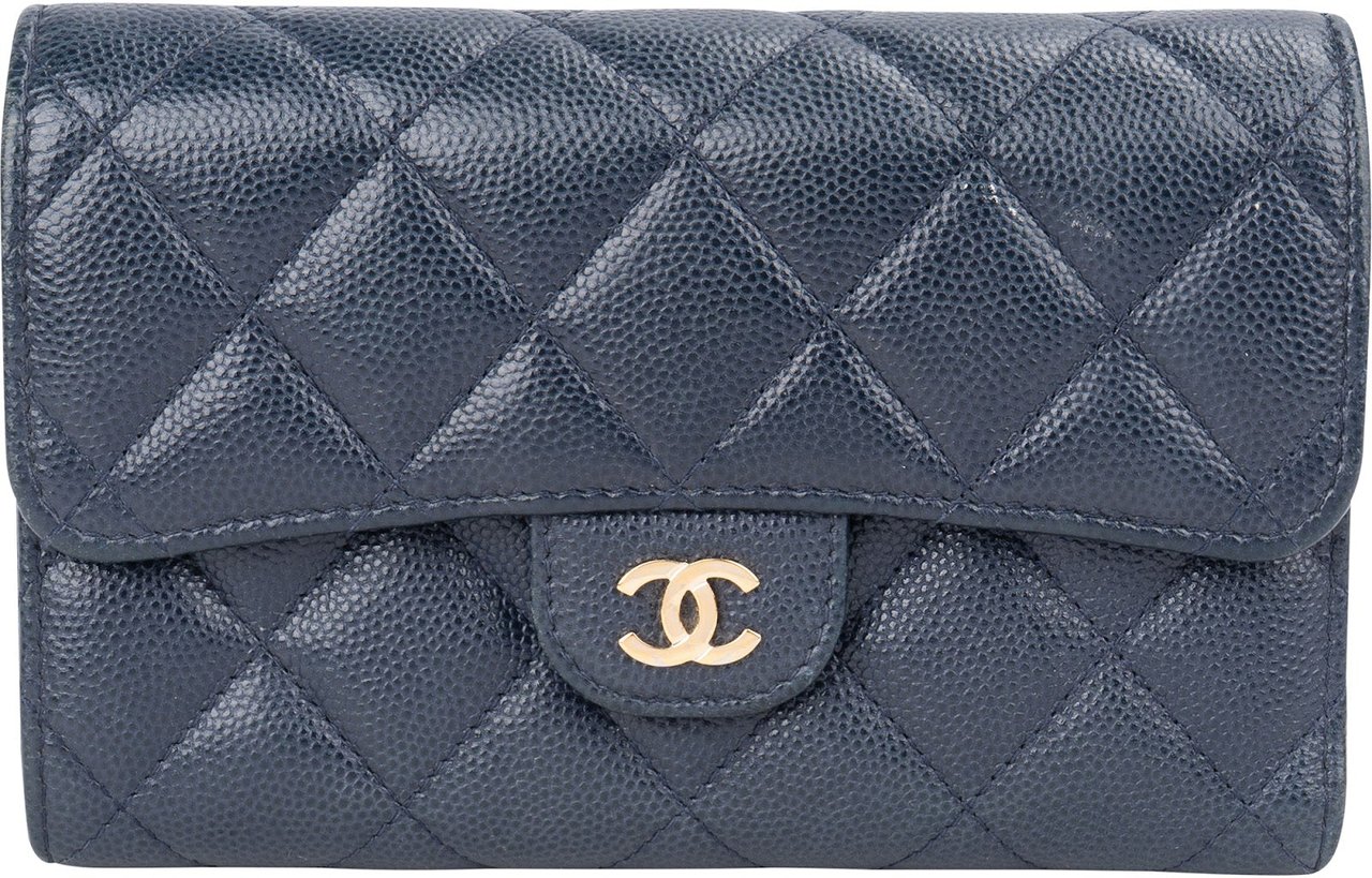 Chanel Quilted Caviar Leather Classic Flap Wallet Blauw