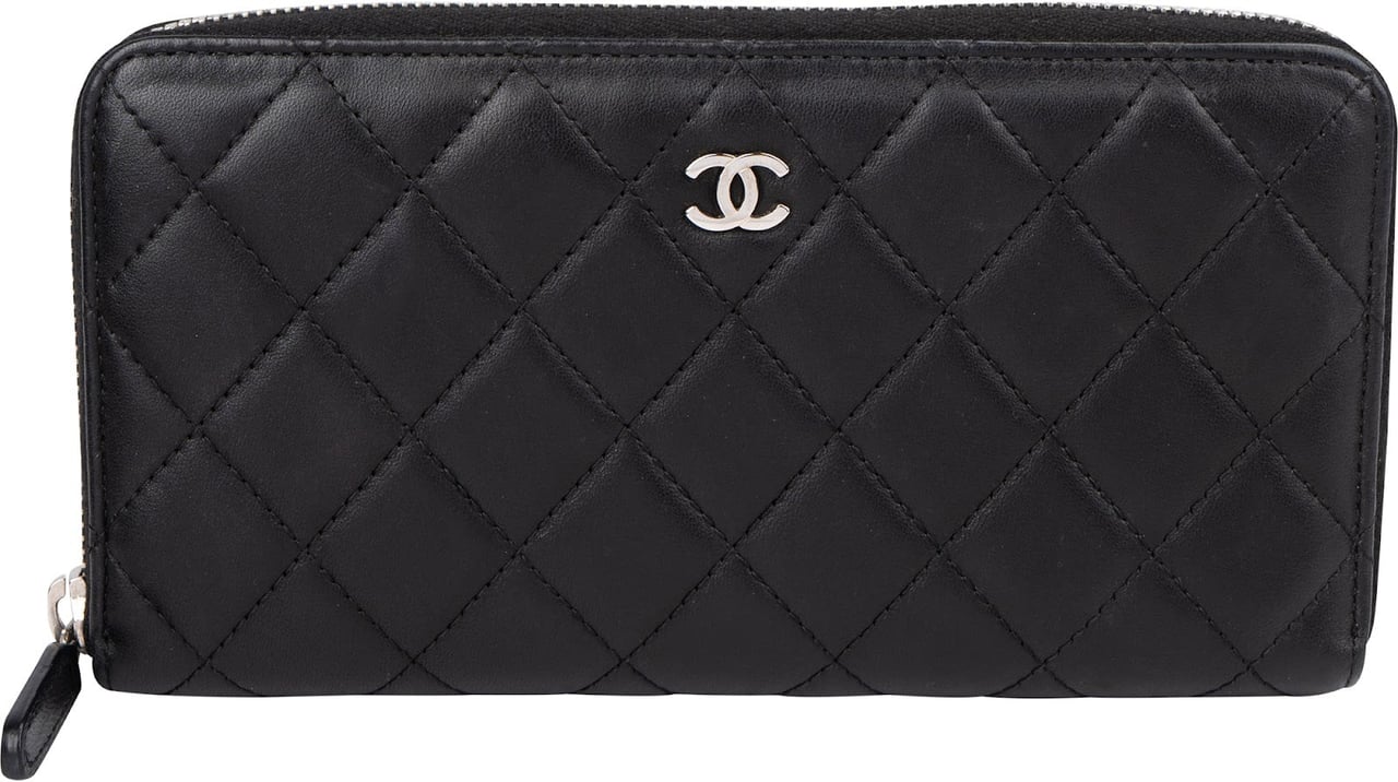 Chanel Quilted Lambskin Long Zipped Wallet Zwart