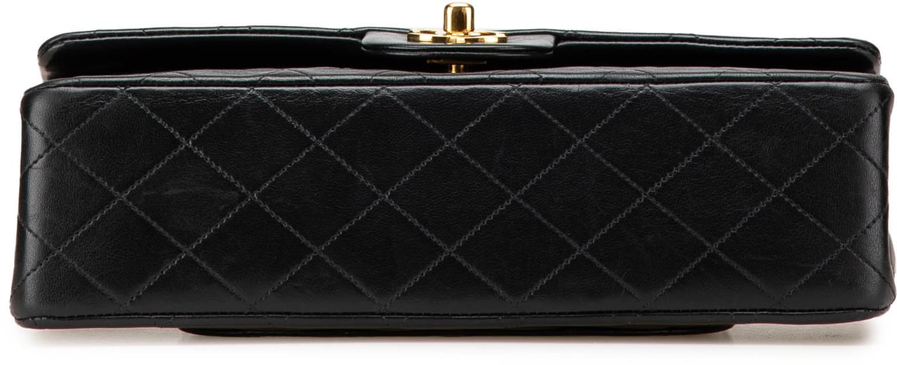 Chanel Medium Classic Lambskin Double Flap Zwart