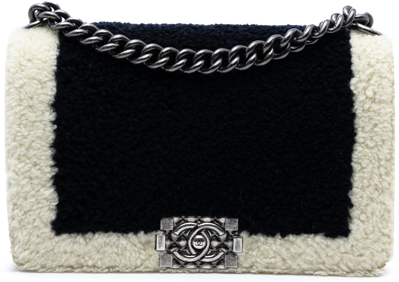 Chanel Old Medium Bicolor Shearling Boy Flap Zwart